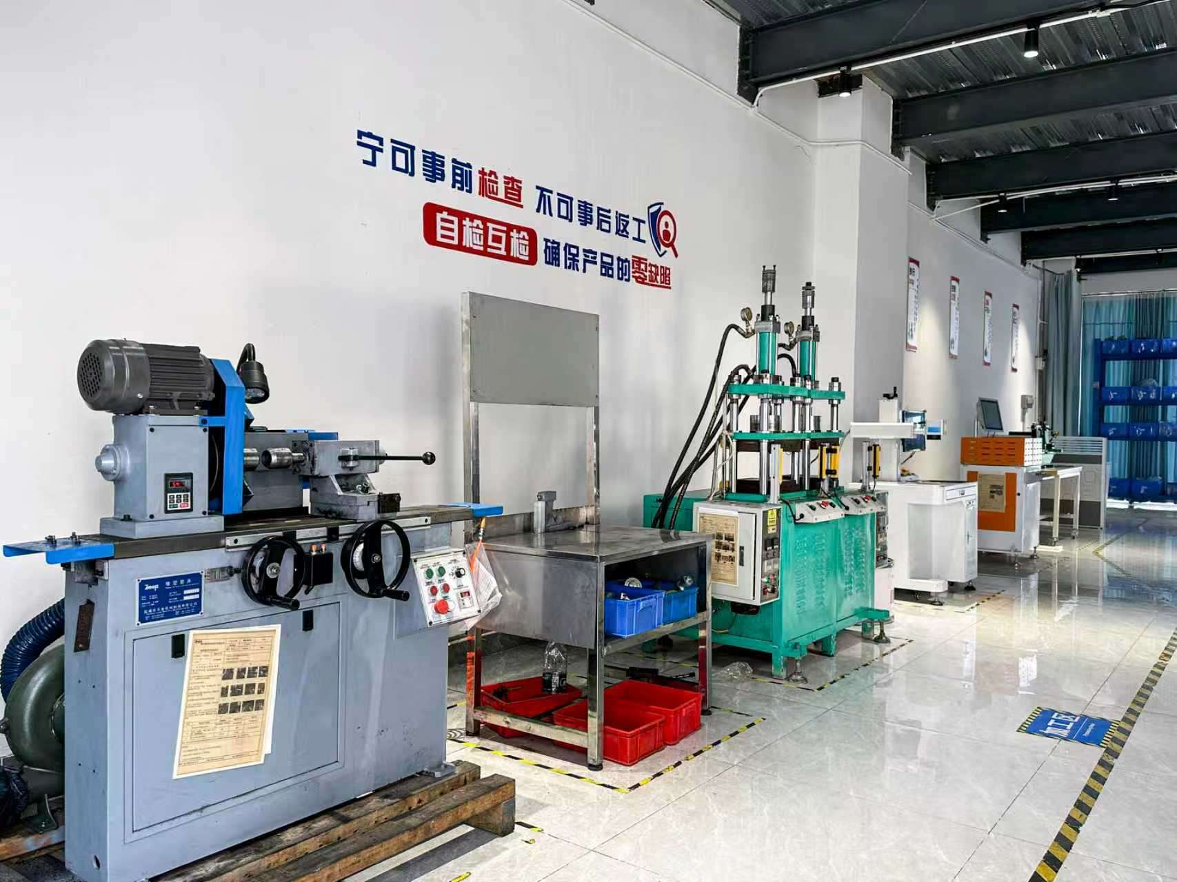 ginotek-elevator-guide-shoe-factory-workshop